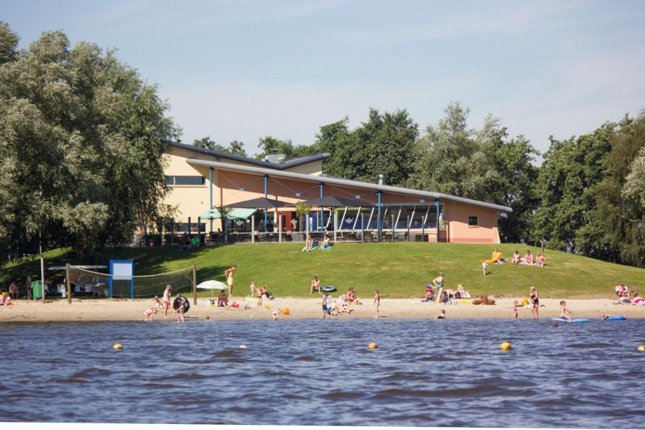 Vakantiepark Bergumermeer - 689 Suameer Exterior foto